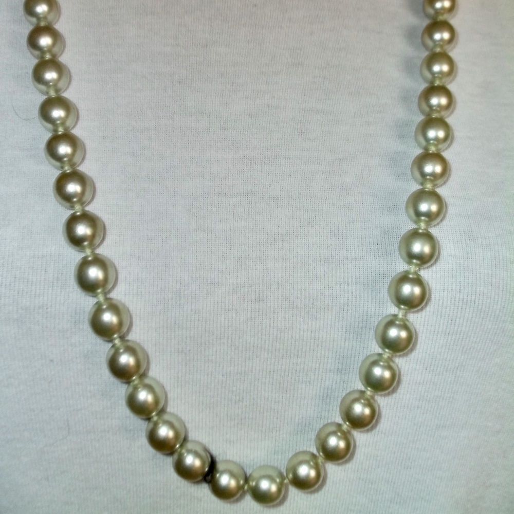 Spring Green glass faux Pearl Bead Necklace